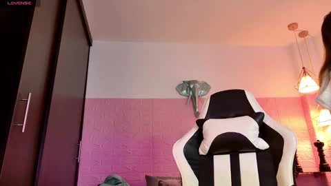 dulce_stormy online show from 02-19-26, 12:01