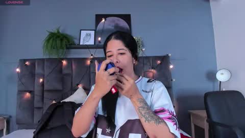 Snapshot of dulceaurora_ chatting on 01-18-26, 11:14 DULCE AURORA online show from 01-18-26, 11:14