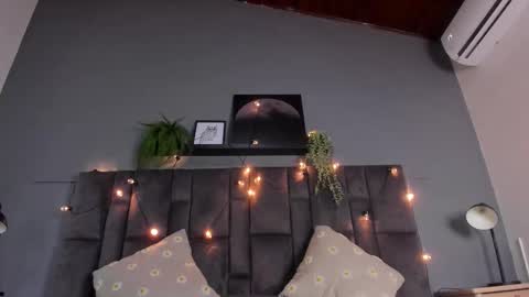 Snapshot of dulceaurora_ chatting on 02-06-26, 03:00 DULCE AURORA online show from 02-06-26, 03:00