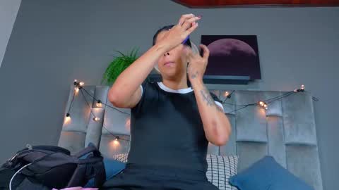 Snapshot of dulceaurora_ chatting on 02-18-26, 07:48 DULCE AURORA online show from 02-18-26, 07:48