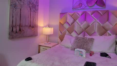 Snapshot of dulceestrella_ chatting on 07-02-26, 12:00 Dulce online show from 07-02-26, 12:00