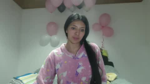 Snapshot of dulceisabellax chatting on 02-20-25, 02:29 dulceisabellax online show from 02-20-25, 02:29
