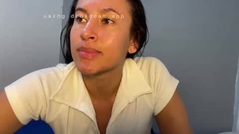 dulceizzy online show from 03-18-26, 01:09