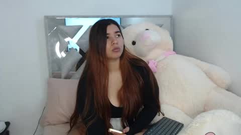 Snapshot of dulcejoness chatting on 05-20-26, 11:44 dulcejoness online show from 05-20-26, 11:44