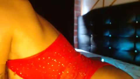 Snapshot of dulcelatina222 chatting on 09-30-25, 10:04 dulcelatina222 online show from 09-30-25, 10:04