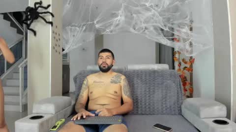 Jlozada05 online show from 10-25-25, 05:59