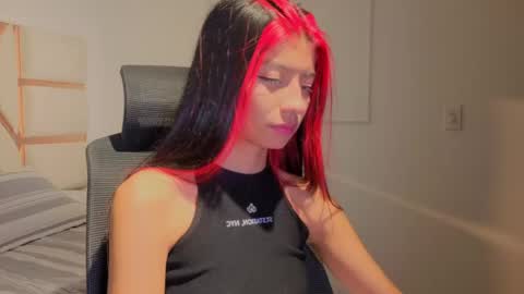 Dulce online show from 05-23-26, 05:12