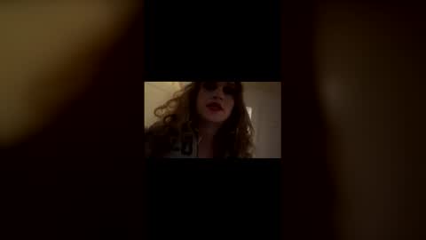 Snapshot of dulcidarling chatting on 11-24-25, 11:15 Buffy Glimmers online show from 11-24-25, 11:15