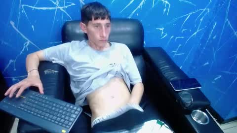 Dumbito73 online show from 03-06-25, 09:42