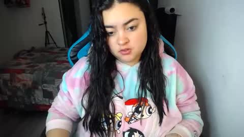 Snapshot of dumont_model chatting on 09-09-25, 05:40 Nicole online show from 09-09-25, 05:40