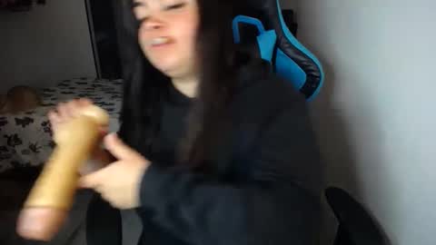 Snapshot of dumont_model chatting on 10-10-25, 09:36 Nicole online show from 10-10-25, 09:36