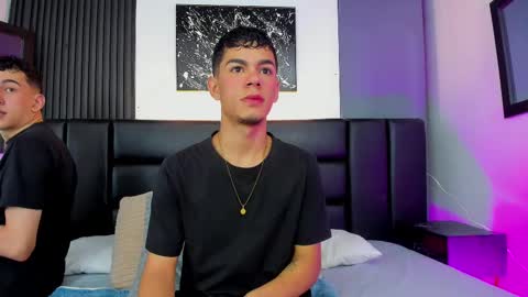 Snapshot of duolust chatting on 09-16-25, 12:28 Thomas and Noah online show from 09-16-25, 12:28