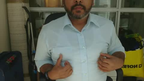 duroakb19 online show from 05-18-26, 08:47