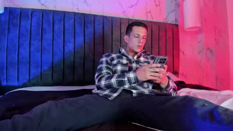 Dustin Sonne online show from 01-06-26, 03:43