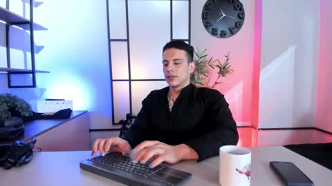 Dustin Sonne online show from 03-25-26, 04:07