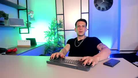Dustin Sonne online show from 05-19-26, 03:24