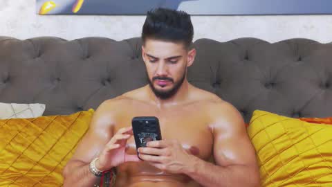 Dustin online show from 11-04-25, 11:04