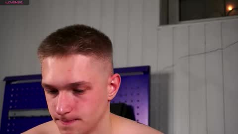 Dustyn online show from 12-14-25, 03:06