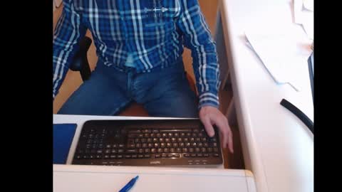 Snapshot of dutchpornking2 chatting on 01-15-25, 11:43 dutchpornking2 online show from 01-15-25, 11:43