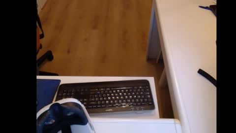 Snapshot of dutchpornking2 chatting on 01-16-25, 06:37 dutchpornking2 online show from 01-16-25, 06:37