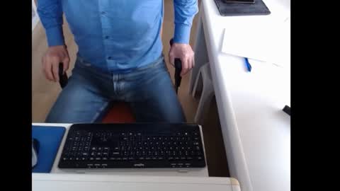 Snapshot of dutchpornking2 chatting on 09-15-25, 07:30 dutchpornking2 online show from 09-15-25, 07:30