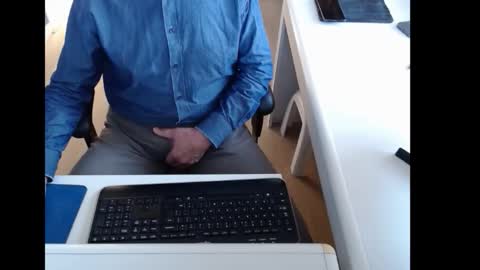 dutchpornking2 online show from 03-01-26, 07:43