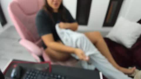 Snapshot of dyanakaylin chatting on 10-05-25, 03:38 dayana online show from 10-05-25, 03:38