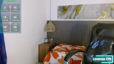 Snapshot of dyla_n18_ chatting on 12-14-25, 06:45 dyla_n18_ online show from 12-14-25, 06:45