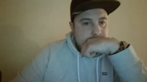 Snapshot of dylan198771 chatting on 01-30-25, 02:38 Dylan online show from 01-30-25, 02:38