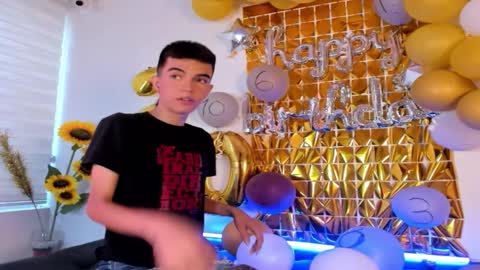 Snapshot of dylan_2005 chatting on 09-26-25, 11:36 Dylan online show from 09-26-25, 11:36