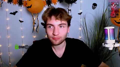 Snapshot of dylan_bold chatting on 10-22-25, 07:35 dylan_bold online show from 10-22-25, 07:35