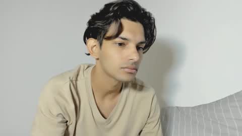 Snapshot of dylan_hoot chatting on 10-16-25, 04:08 Dylan online show from 10-16-25, 04:08