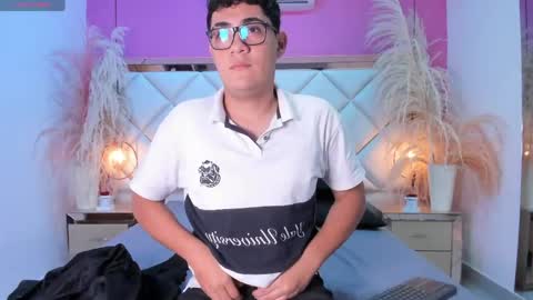 Dylan online show from 04-14-26, 02:39