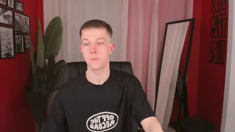 Snapshot of dylan_norton chatting on 04-29-26, 03:38 Dylan online show from 04-29-26, 03:38