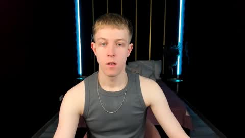 Snapshot of dylan_norton chatting on 05-11-26, 12:22 Dylan online show from 05-11-26, 12:22