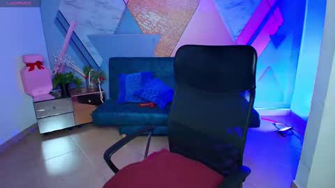 DYLAN  online show from 02-19-25, 04:44