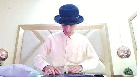 dylan_scotts online show from 09-28-25, 08:03