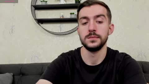 Dylan online show from 04-04-26, 12:20