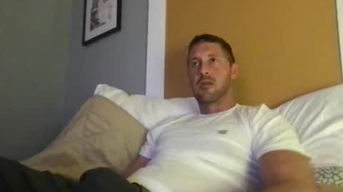 Dylans ThicK online show from 10-25-25, 06:43