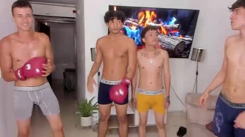 Snapshot of dylanbisex_hot chatting on 02-14-25, 08:48 Mod Dylan Lilith Alan and Drake online show from 02-14-25, 08:48