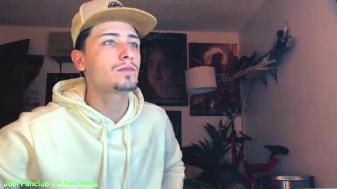 Snapshot of dylandaniel69 chatting on 02-10-25, 08:00 Dylan Daniel 7.8 online show from 02-10-25, 08:00