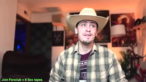 Snapshot of dylandaniel69 chatting on 02-12-25, 08:29 Dylan Daniel 7.8 online show from 02-12-25, 08:29