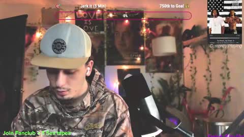 Snapshot of dylandaniel69 chatting on 03-07-25, 02:12 Dylan Daniel 7.8 online show from 03-07-25, 02:12