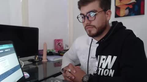 dylanhot10 online show from 12-09-24, 04:05