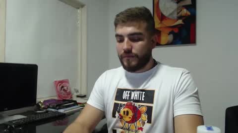 dylanhot10 online show from 02-11-25, 11:44