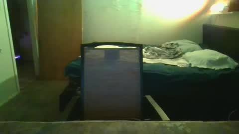 Snapshot of dylanjowelch chatting on 01-10-25, 02:57 Aurora online show from 01-10-25, 02:57