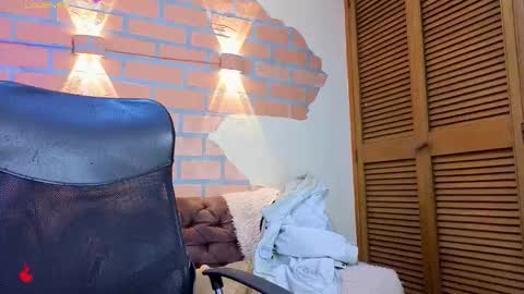 D Y L A N online show from 03-07-26, 02:52