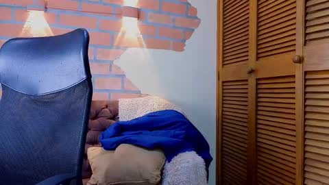 D Y L A N online show from 03-18-26, 02:26