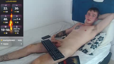 Snapshot of dylanwhite23 chatting on 01-05-25, 06:02 ---DYLAN--- online show from 01-05-25, 06:02