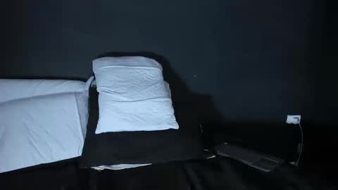 Snapshot of dylanwhite23 chatting on 11-11-25, 03:17 ---DYLAN--- online show from 11-11-25, 03:17